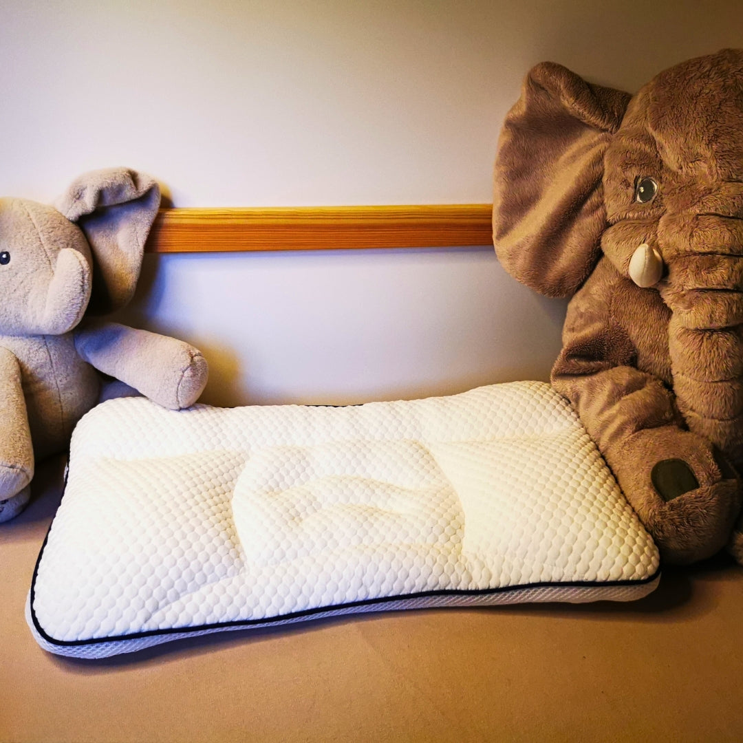 DreamNest – Ergonomic Pillow for Kids